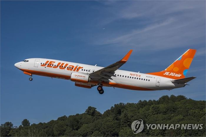 제주항공, 2월 LCC 승객 1위 복귀…에어부산, 한달새 26% 감소