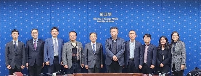 외교부·전문가 모여 "올해 北중대도발·북미대화 가능성 염두"