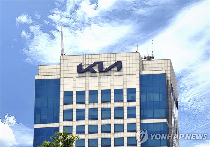 기아 "향후 3년간 영업이익률 10% 이상 목표"