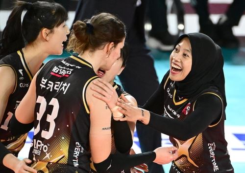 정관장, 도로공사 잡고 중위권 경쟁 점화…삼성화재는 3위 도약