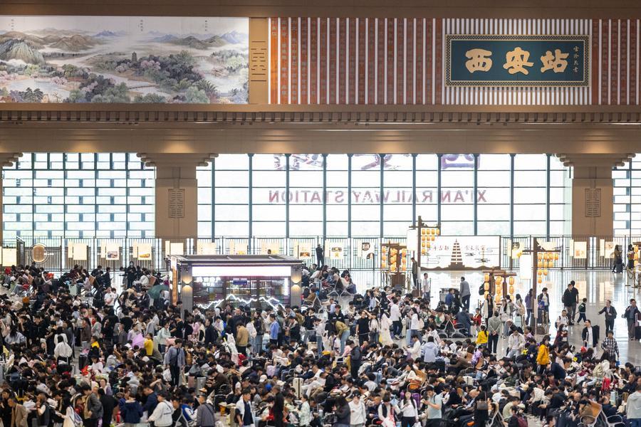 中 경제브리핑...올 1~7월 철도 이용객 28억 명 돌파 外