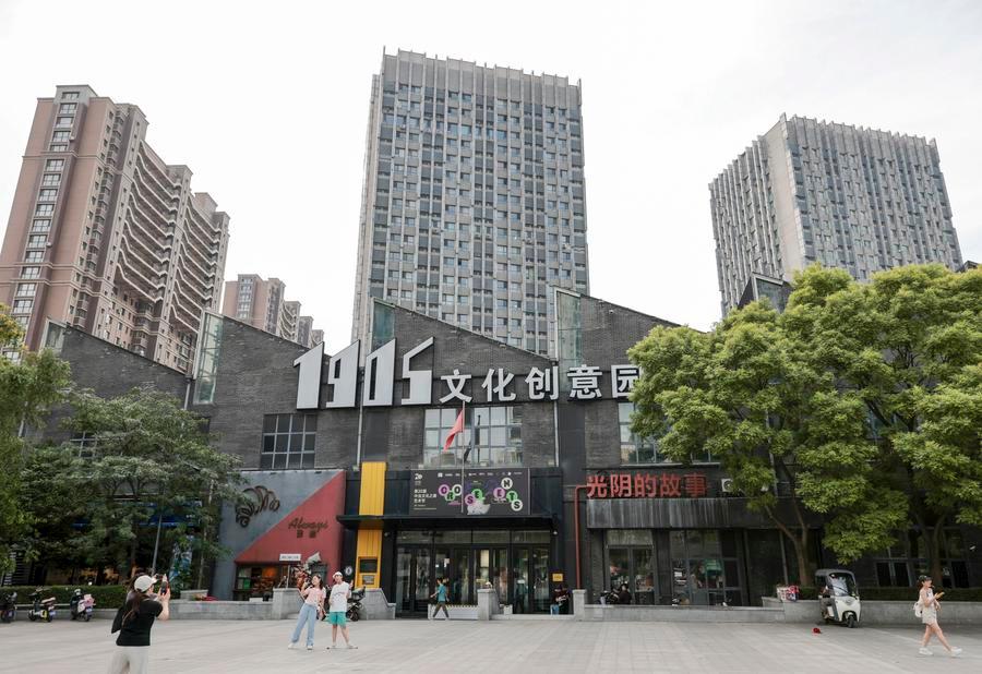 생산라인이 관광코스로...中 가족여행 새 트렌드로 부상한 '공장 투어'